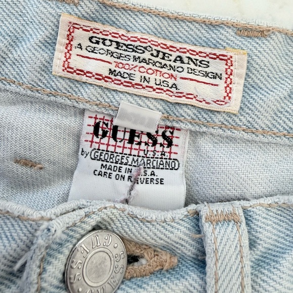 Vintage Guess Light Wash Jeans with Star Embroidery - Picture 9 of 9